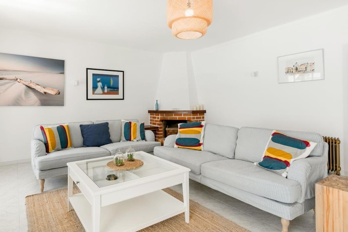 Beachfront Villa With Private Pool In Manta Rota 빌라노바데카셀라 외부 사진