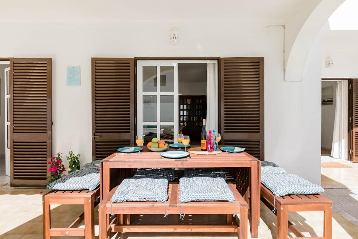 Beachfront Villa With Private Pool In Manta Rota 빌라노바데카셀라 외부 사진