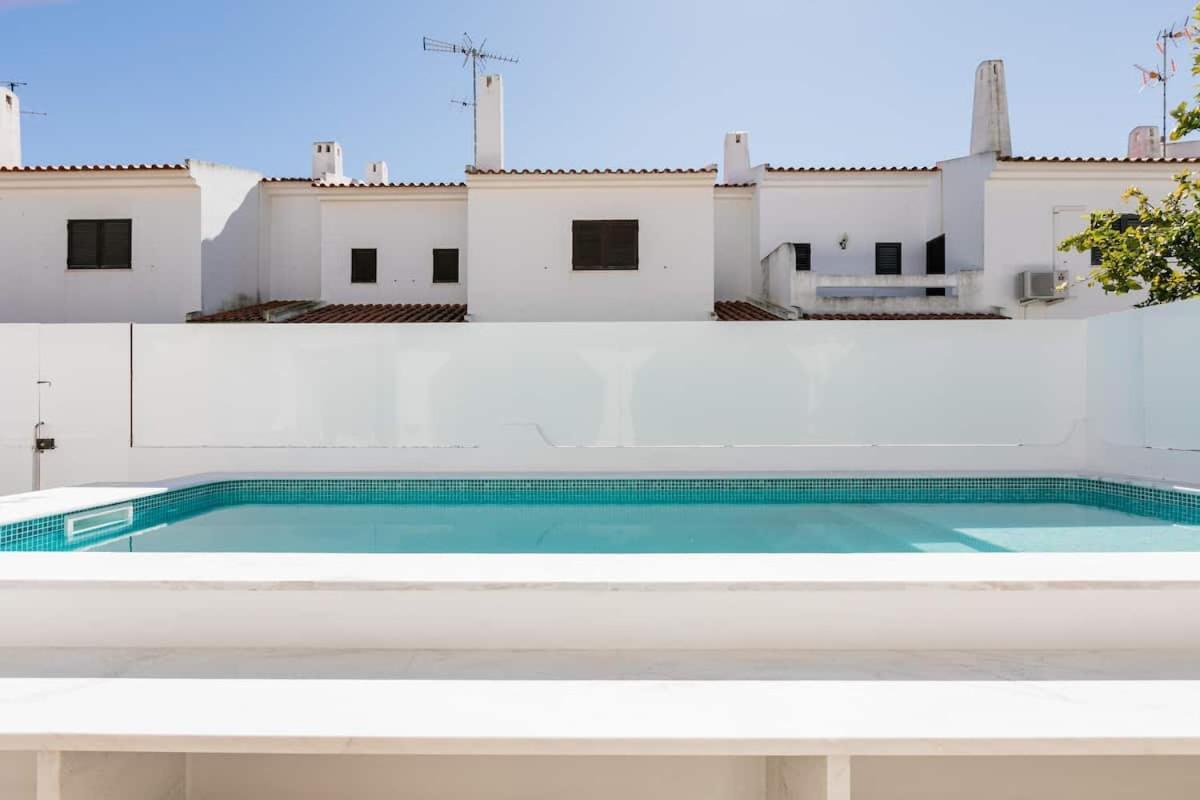 Beachfront Villa With Private Pool In Manta Rota 빌라노바데카셀라 외부 사진