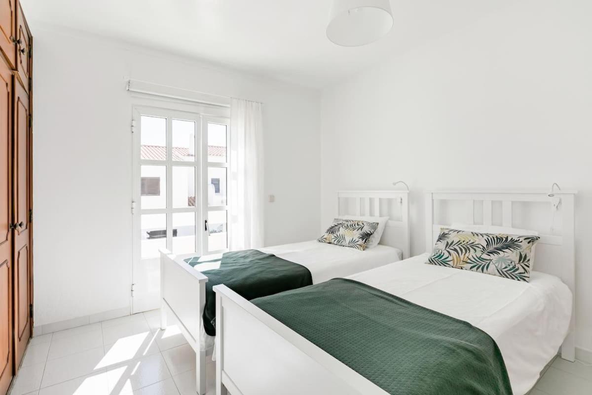 Beachfront Villa With Private Pool In Manta Rota 빌라노바데카셀라 외부 사진